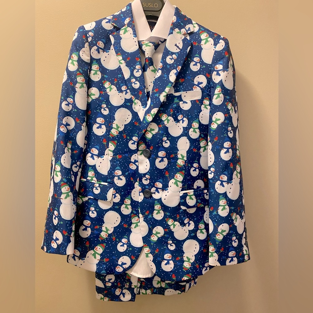 Christmas suit size 12 (fits small) snowman pattern blazer pants shirt tie.